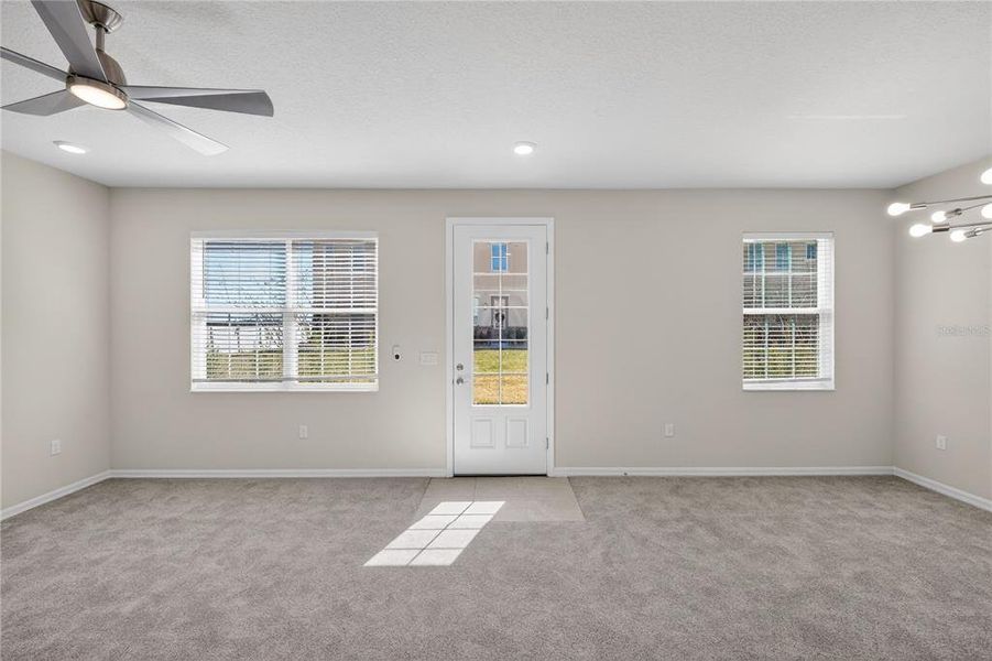 Spacious, unfurnished interior of a new home in , Davenport (Image 30).