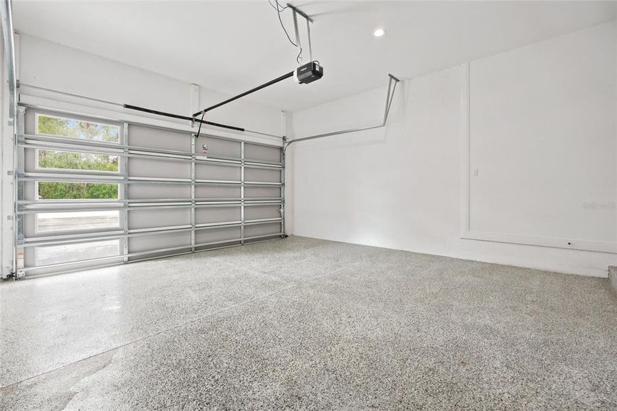 Spacious, unfurnished interior of a new home in , Dunnellon (Image 33). Spacious, unfurnished interior of a new home in , Dunnellon (Image 33).