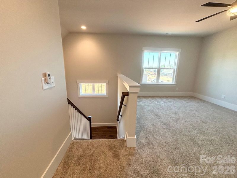 Spacious, unfurnished interior of a new home in Cumberland, Concord (Image 31).