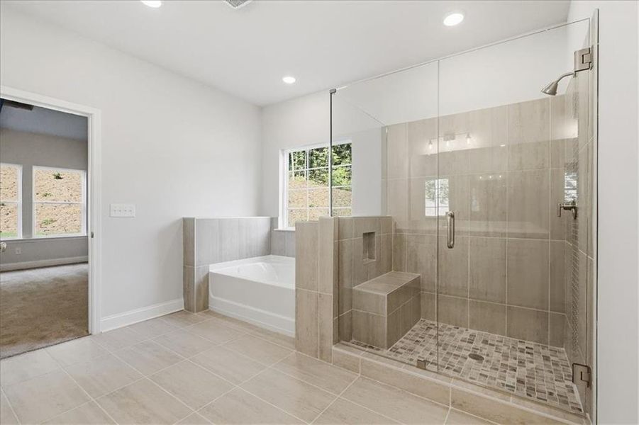 Furnished interior view inside a new home in Bradley Gin, Monroe (Image 37).