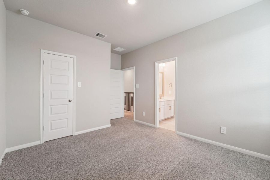 Spacious, unfurnished interior of a new home in Spring Brook Village - Luxe Series, Houston (Image 45). Spacious, unfurnished interior of a new home in Spring Brook Village - Luxe Series, Houston (Image 45).