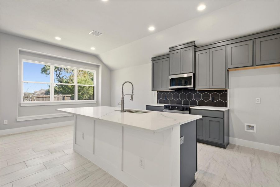 Furnished interior view inside a new home in , Wimberley (Image 5).