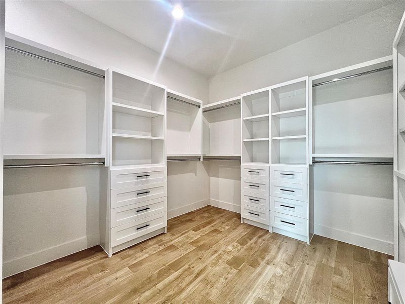 Spacious, unfurnished interior of a new home in , Dayton (Image 34).