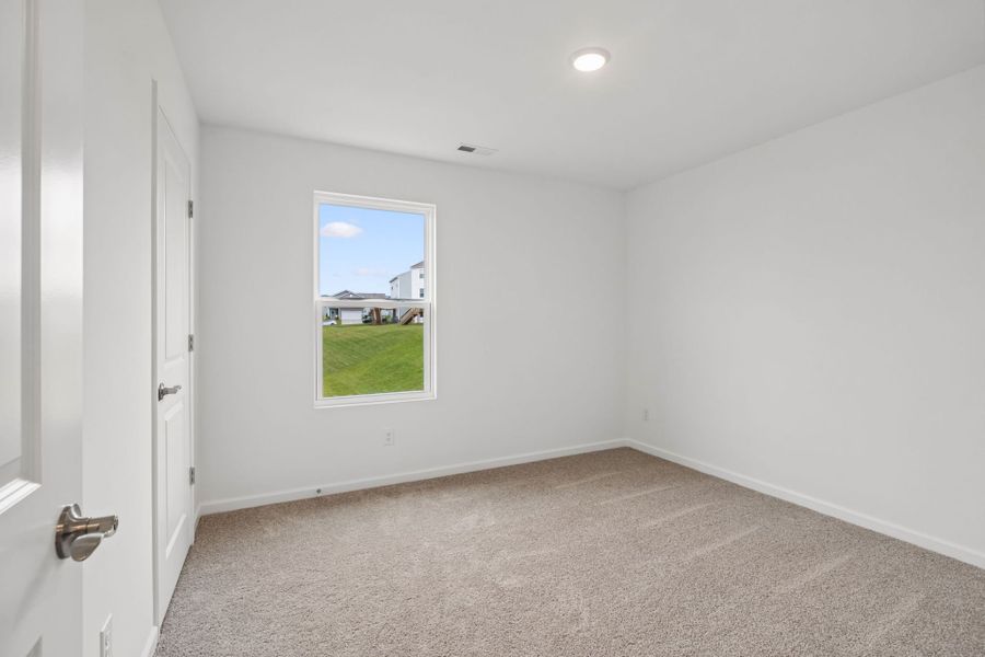 Spacious, unfurnished interior of a new home in Highlands of Carter's Station, Columbia (Image 38).