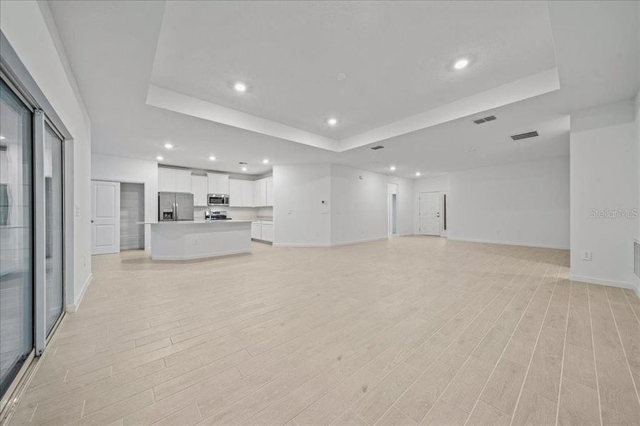 Spacious, unfurnished interior of a new home in Grand Park North, Dunnellon (Image 48).