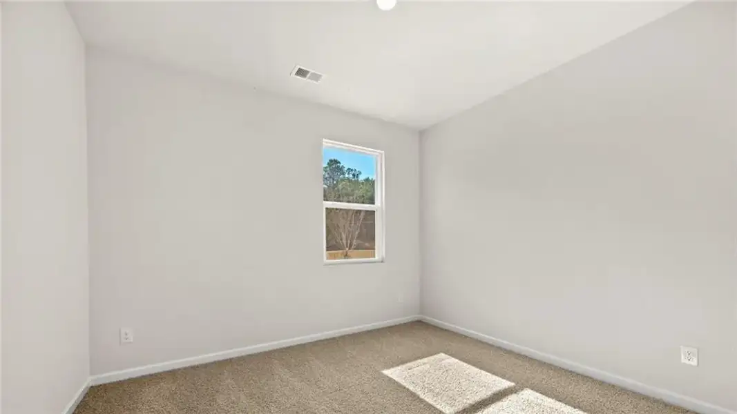 Spacious, unfurnished interior of a new home in Poplar Preserve, Newnan (Image 20). Spacious, unfurnished interior of a new home in Poplar Preserve, Newnan (Image 20).