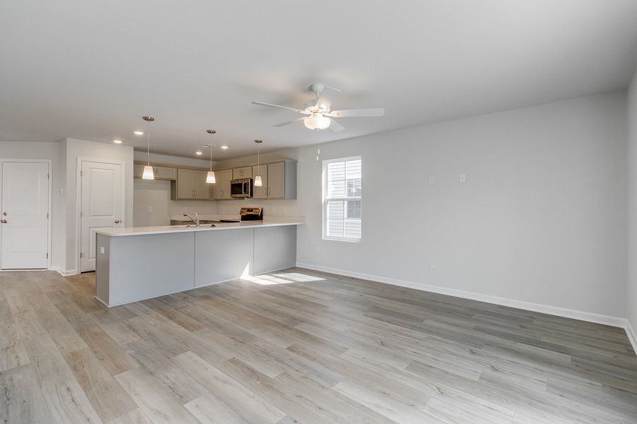 Spacious, unfurnished interior of a new home in Winston Point, Gilbert (Image 14). Spacious, unfurnished interior of a new home in Winston Point, Gilbert (Image 14).
