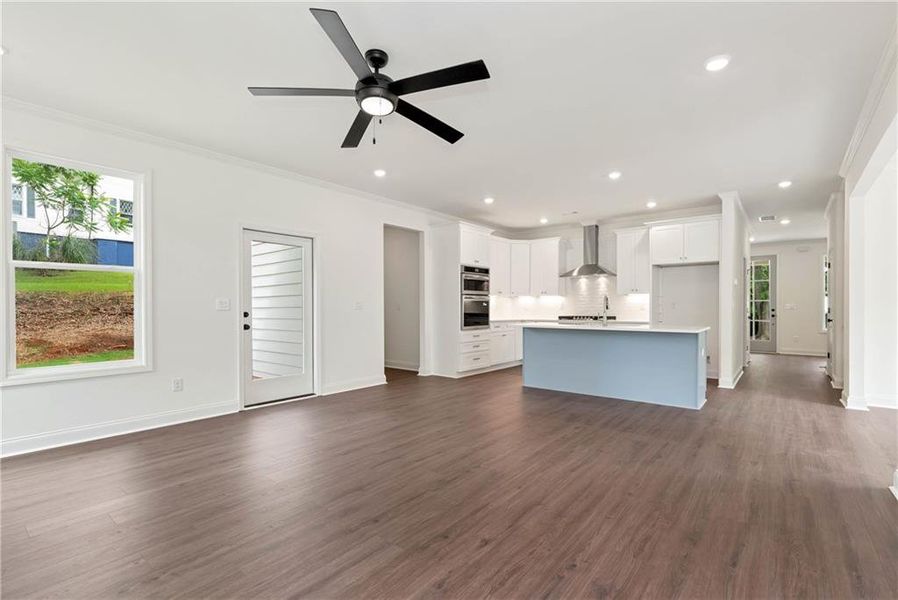 Spacious, unfurnished interior of a new home in , Commerce (Image 17).