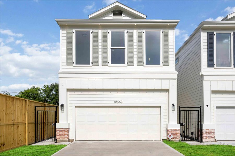 Front exterior of a new home in , Houston, TX, highlighting curb appeal (Image 2). Front exterior of a new home in , Houston, TX, highlighting curb appeal (Image 2).