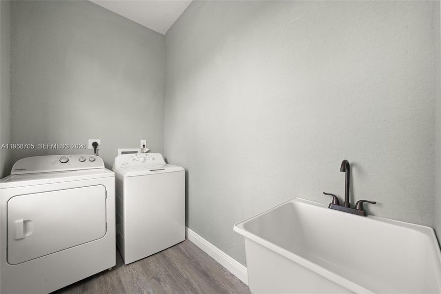 Furnished interior view inside a new home in , Avon Park (Image 38).