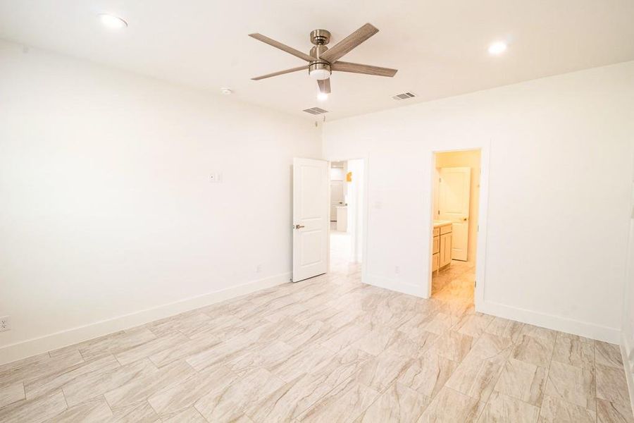 Spacious, unfurnished interior of a new home in , Godley (Image 19). Spacious, unfurnished interior of a new home in , Godley (Image 19).
