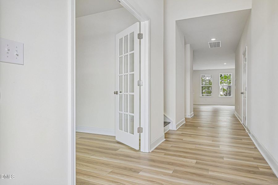 7-web-or-mls-Green Cypress Dr-S0105-007