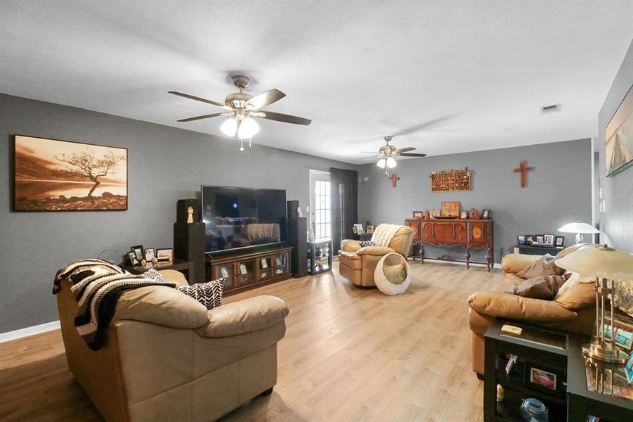 Furnished interior view inside a new home in , Santa Anna (Image 15).