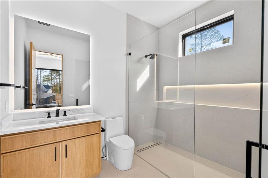 Furnished interior view inside a new home in , Alpharetta (Image 62).