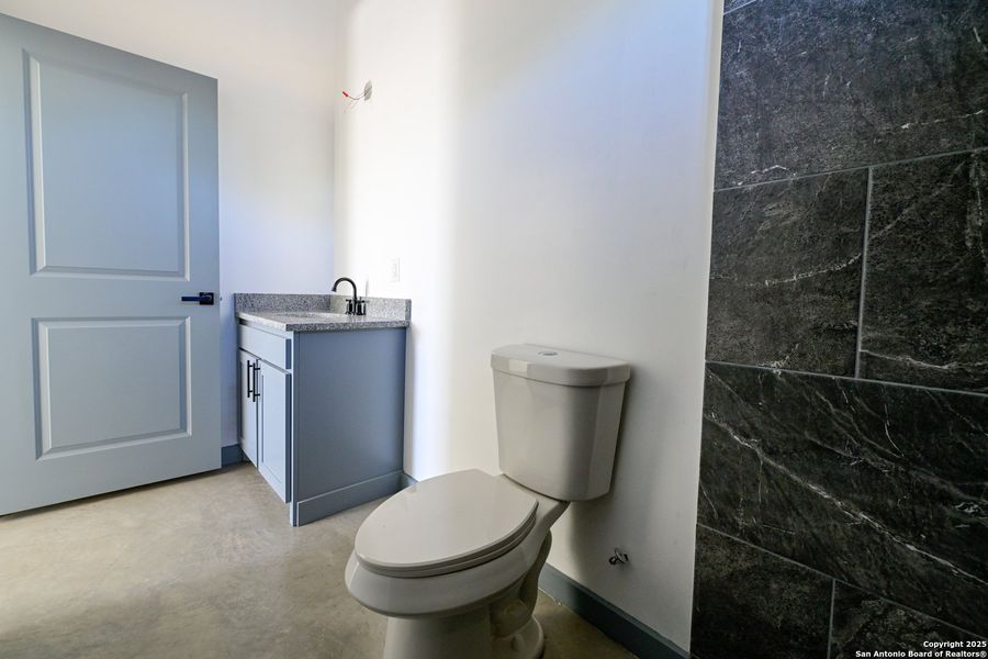 Furnished interior view inside a new home in , Marfa (Image 6).