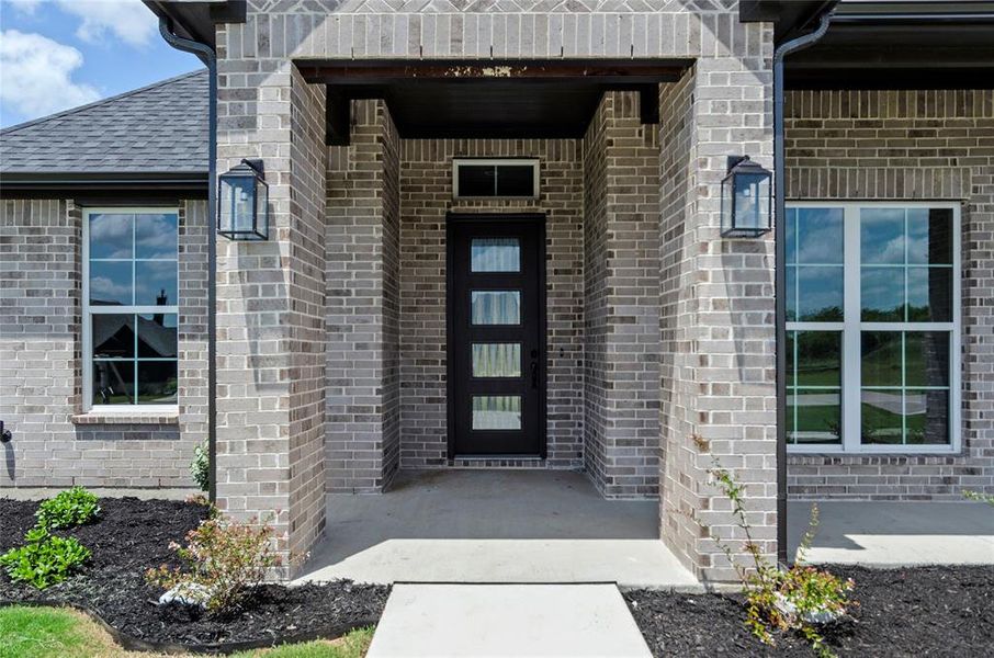 Exterior details and patio area of a home in , Paradise (Image 27).