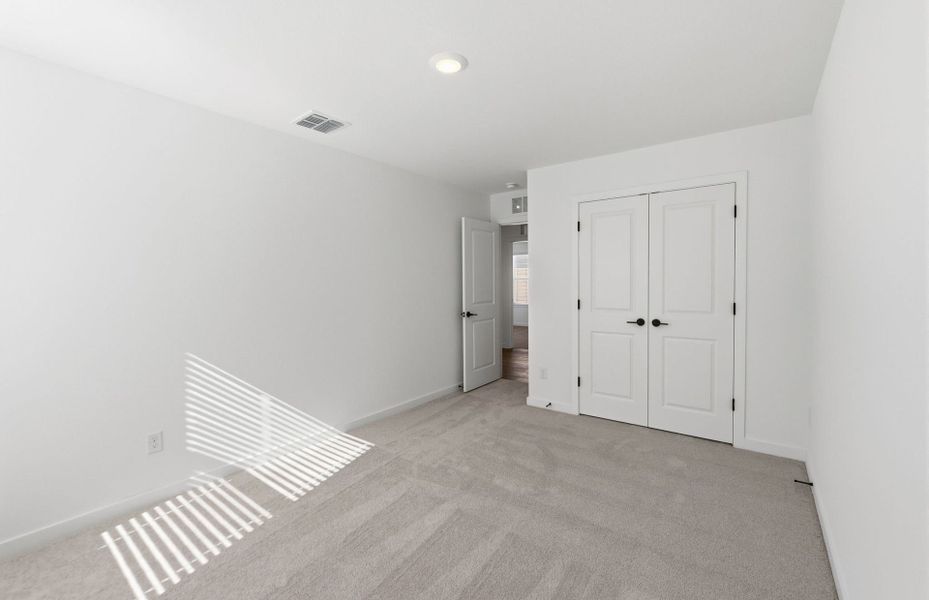 Spacious, unfurnished interior of a new home in Sunfield, Buda (Image 46). Spacious, unfurnished interior of a new home in Sunfield, Buda (Image 46).