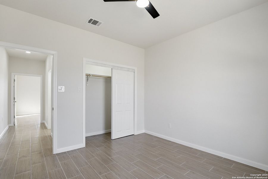 Spacious, unfurnished interior of a new home in , Atascosa (Image 22). Spacious, unfurnished interior of a new home in , Atascosa (Image 22).