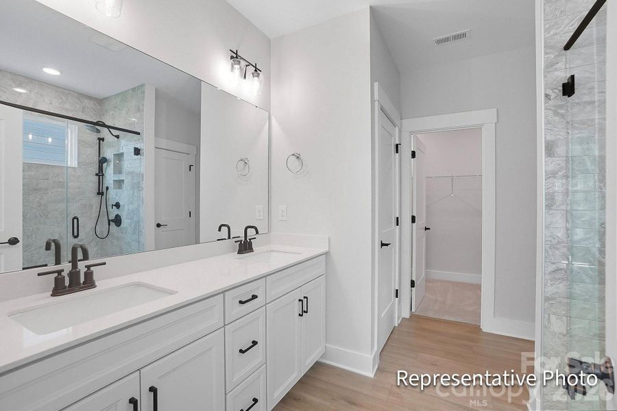 Furnished interior view inside a new home in 1776 Gastonia, Gastonia (Image 3).