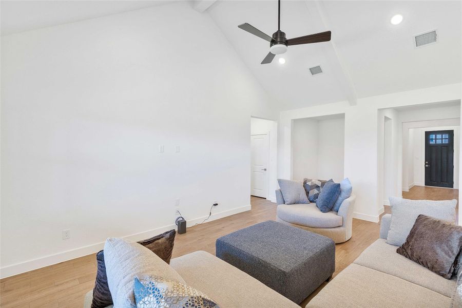 Furnished interior view inside a new home in River Ranch Estates, Dayton (Image 6).