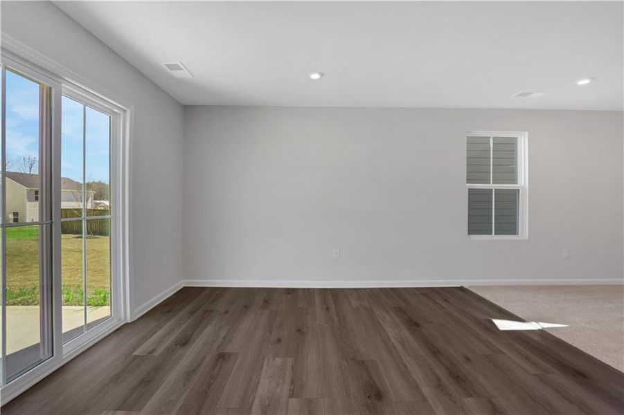 Spacious, unfurnished interior of a new home in Summertree, Stone Mountain (Image 18).