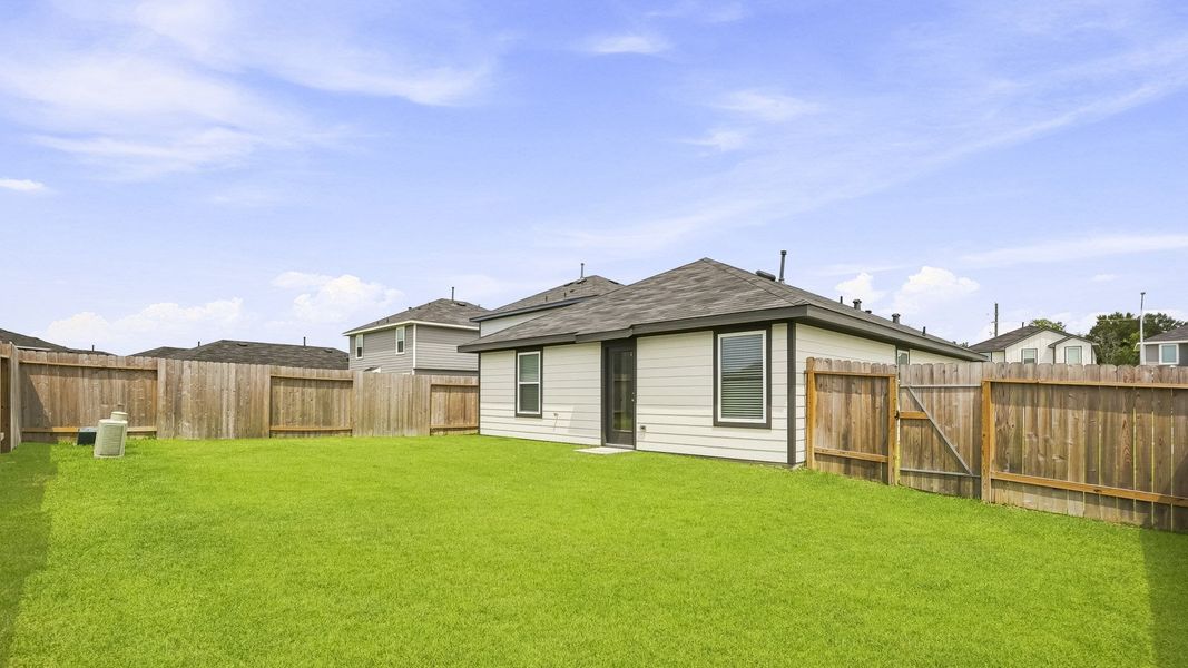 Exterior details and patio area of a home in Sunset Valley, Hockley (Image 4).