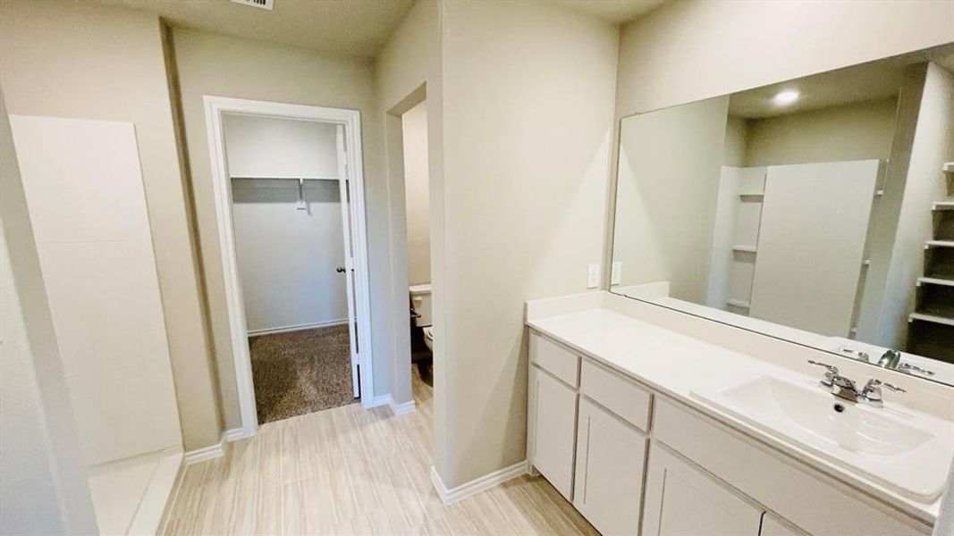 Furnished interior view inside a new home in Sunnycreek, Fort Worth (Image 5). Furnished interior view inside a new home in Sunnycreek, Fort Worth (Image 5).
