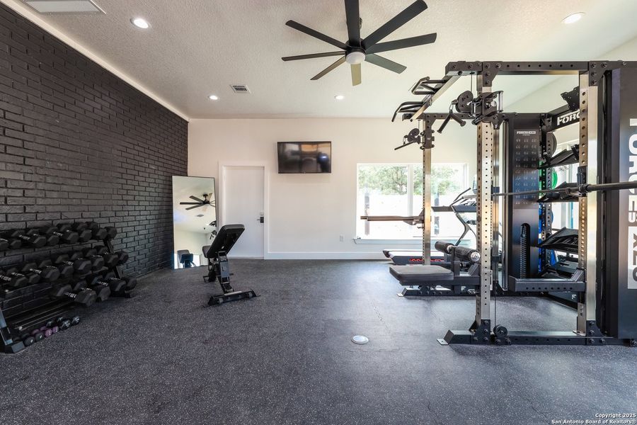 Community amenities in , Poteet (Image 21).