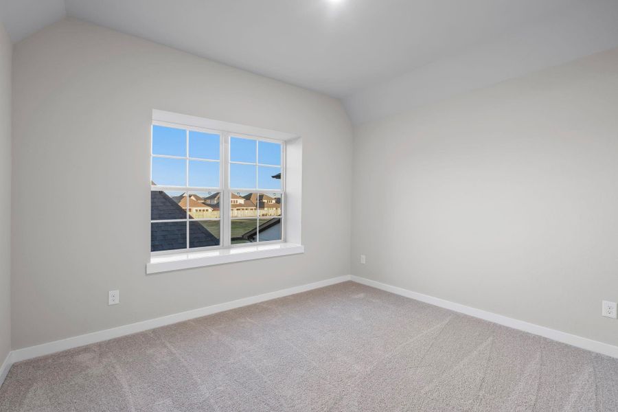 Spacious, unfurnished interior of a new home in Sienna 45', 50', Missouri City (Image 28). Spacious, unfurnished interior of a new home in Sienna 45', 50', Missouri City (Image 28).