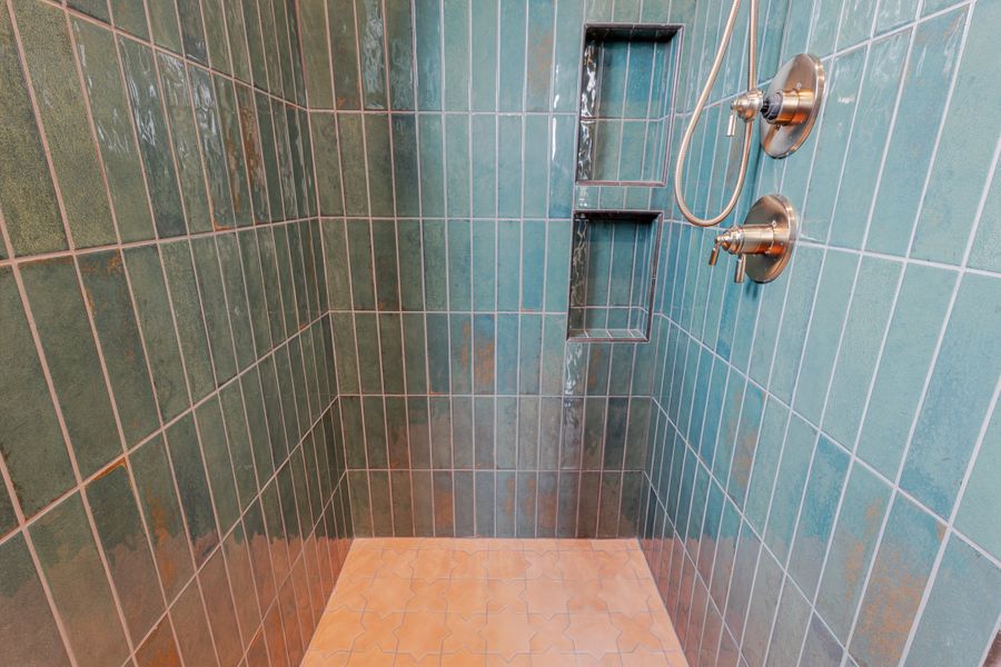 Close-up of interior finishes inside a home in Eagles Bluff, Weatherford (Image 32).