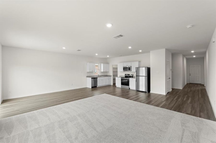 11. 815 Lexington - Family (3)