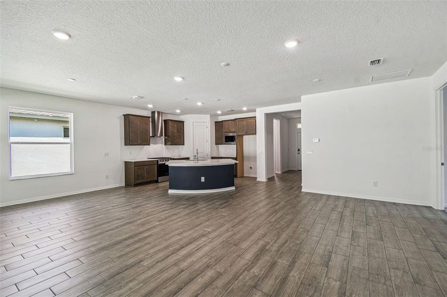 Spacious, unfurnished interior of a new home in Cascades at Southern Hills, Brooksville (Image 41).
