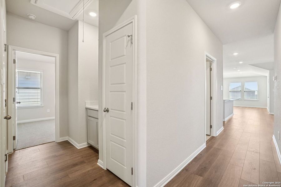 Spacious, unfurnished interior of a new home in Kallison Ranch, San Antonio (Image 12).