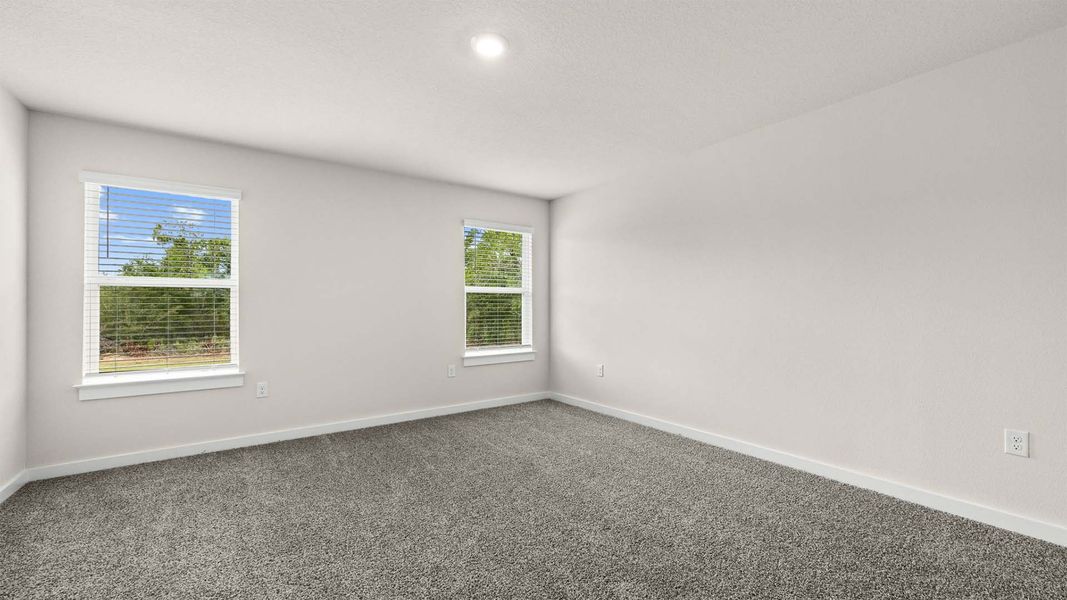 Spacious, unfurnished interior of a new home in Sunny Hills, Chipley (Image 21).