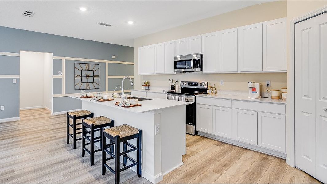 Florida Core N004 Dawn Kitchen 8of8 Base6 7 24 25