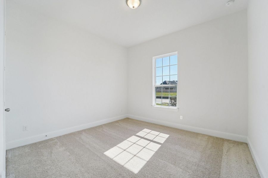 Spacious, unfurnished interior of a new home in Meridiana 70', Manvel (Image 25).