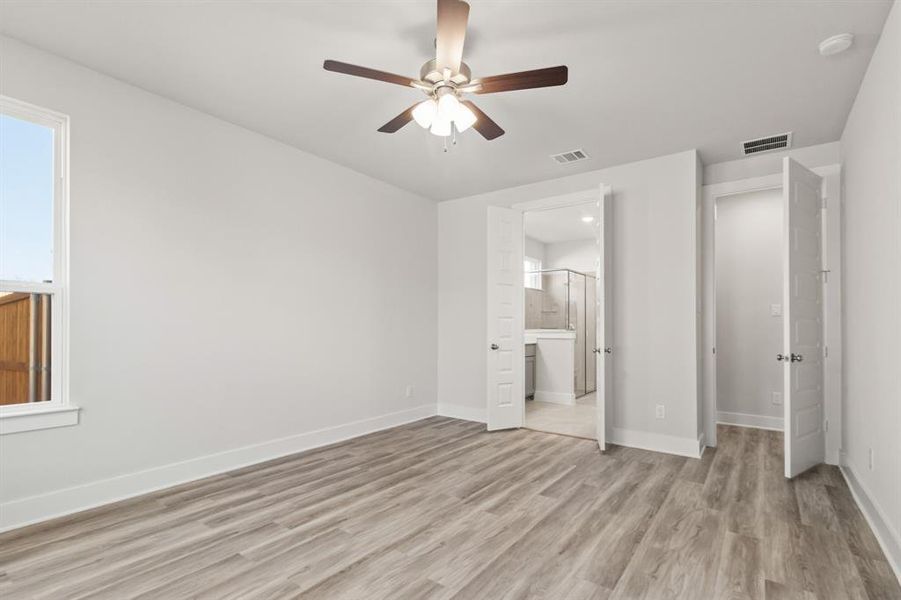 Spacious, unfurnished interior of a new home in , Garland (Image 37).