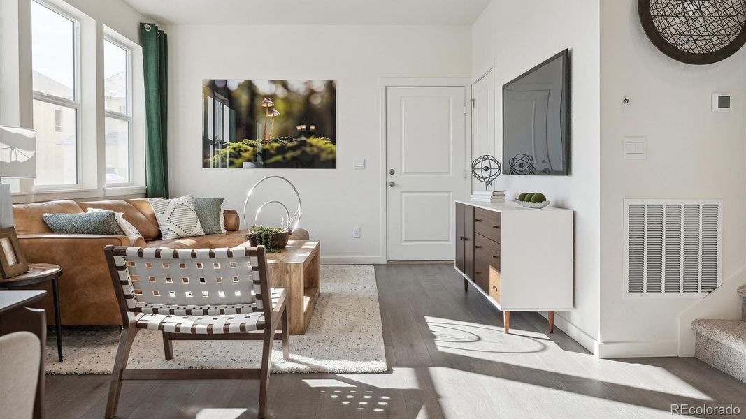 Furnished interior view inside a new home in Settlers Crossing, Commerce City (Image 6). Furnished interior view inside a new home in Settlers Crossing, Commerce City (Image 6).