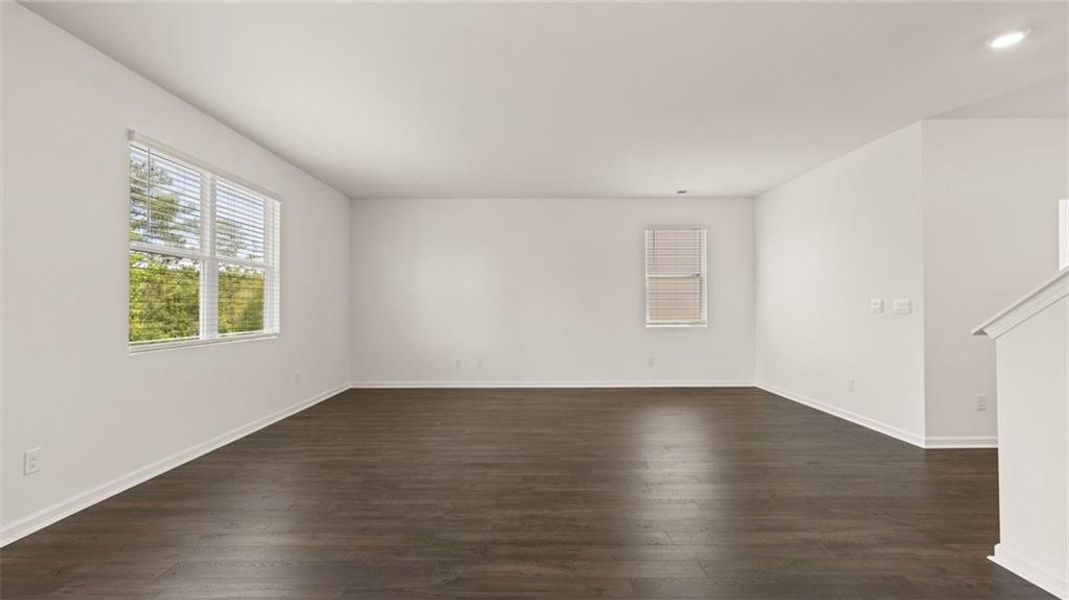 Spacious, unfurnished interior of a new home in Poplar Preserve, Newnan (Image 12).