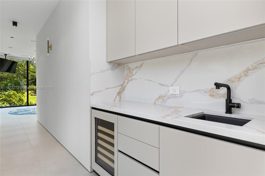 Furnished interior view inside a new home in , Pinecrest (Image 9).