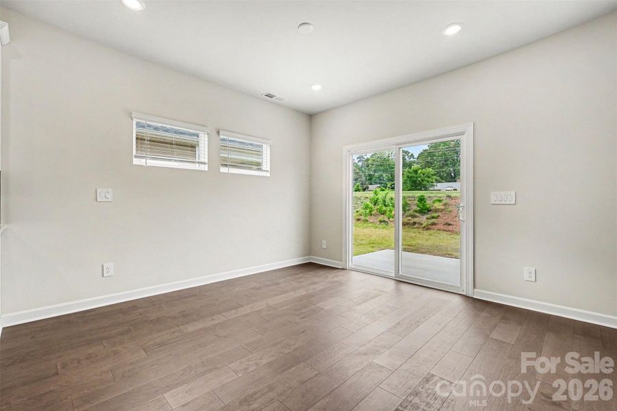 Spacious, unfurnished interior of a new home in Shepherds Landing, Mooresville (Image 15).