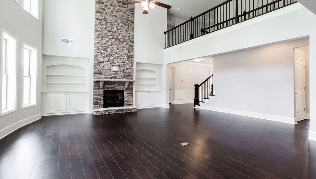 Representative unfurnished interior of a home built from the Edinburgh by D.R. Horton in Thalley Creek Estates, Cumming (Image 22).