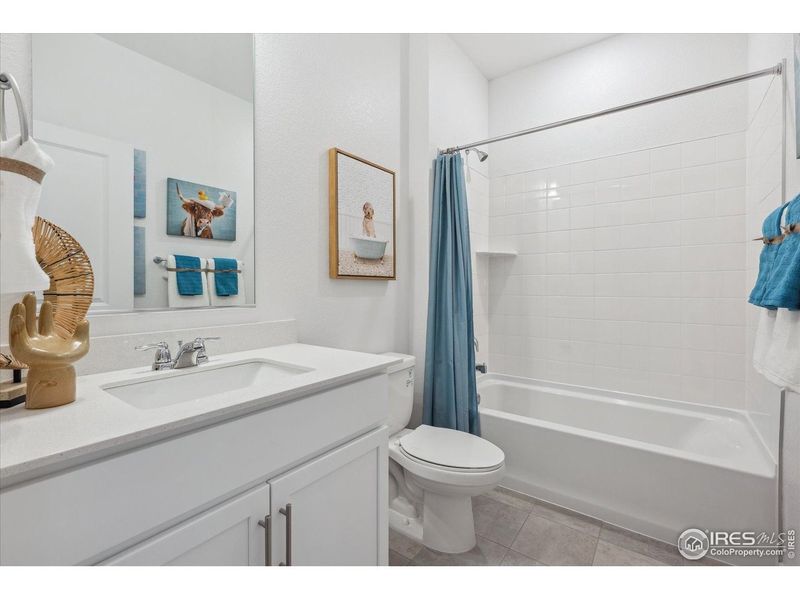 Furnished interior view inside a new home in Lakeside Canyon, Mead (Image 6).