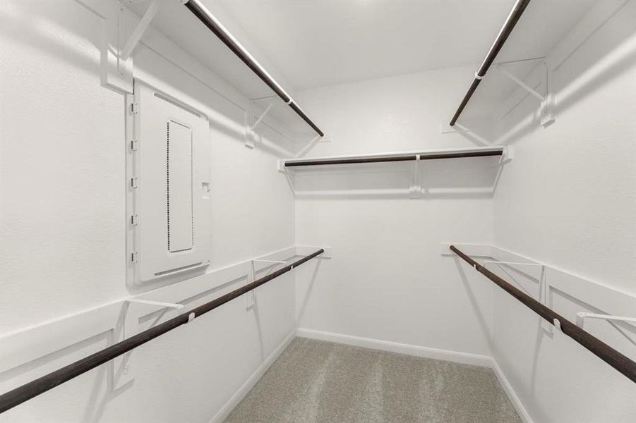 16-451-sweet-spring-lavon-tx-walk-in-closet