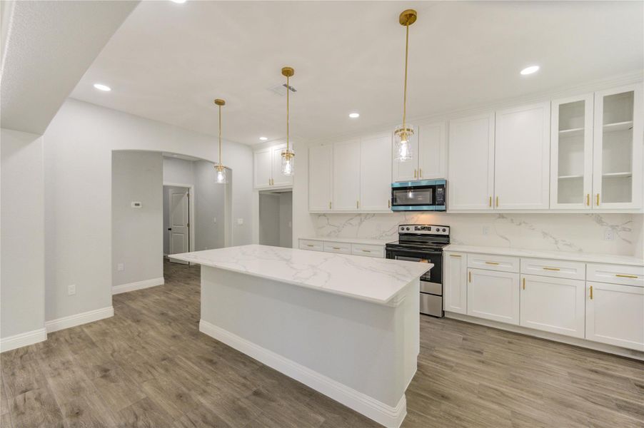 Furnished interior view inside a new home in , Woodbranch (Image 15).