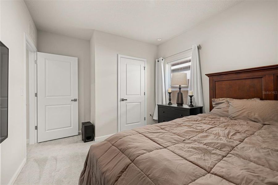 Furnished interior view inside a new home in , Sumterville (Image 9).