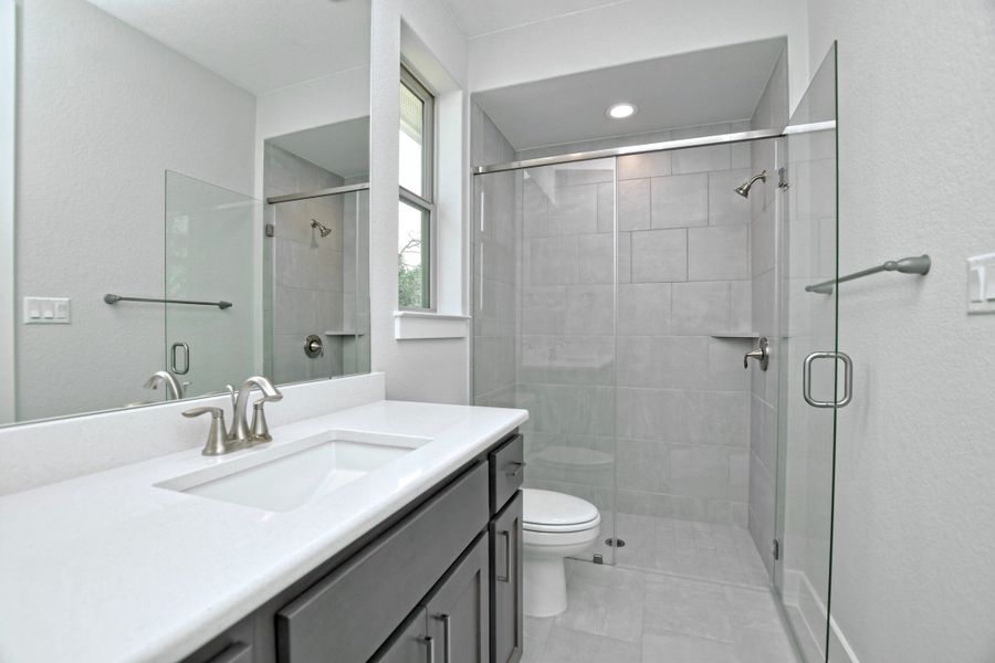 Representative furnished interior of a home built from the Sapphire by Giddens Homes in Riverstone, Georgetown (Image 15).