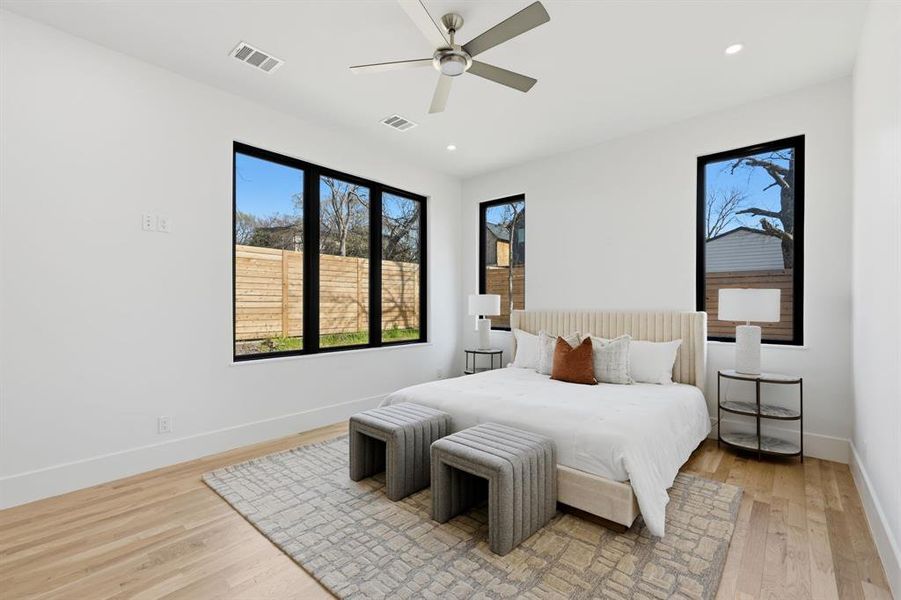 Furnished interior view inside a new home in , Dallas (Image 9).