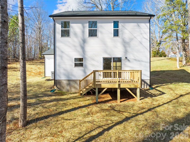 Exterior details and patio area of a home in , Kings Mountain (Image 27).