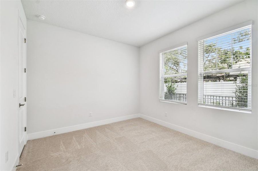 Spacious, unfurnished interior of a new home in Apex at Seminole Heights, Tampa (Image 25).